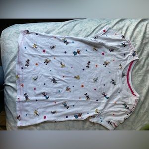 Disney/Disneyland top nwot size women med